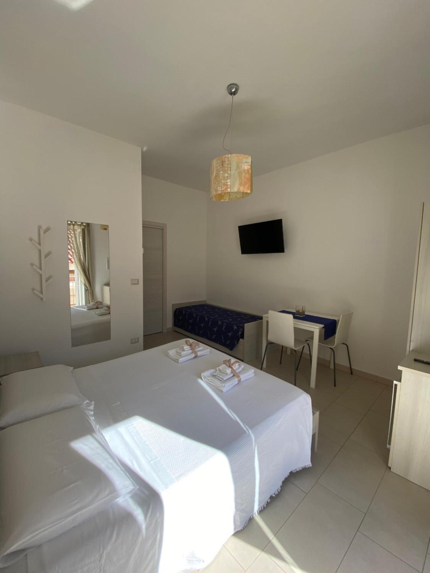B&B Degli Aranci Palinuro Exteriör bild